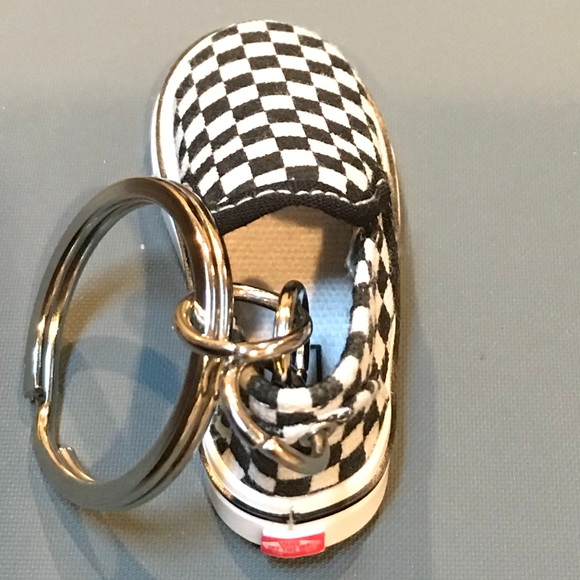 Vans Accessories - Vans Checkboard Slip-On miniature keychain RARE